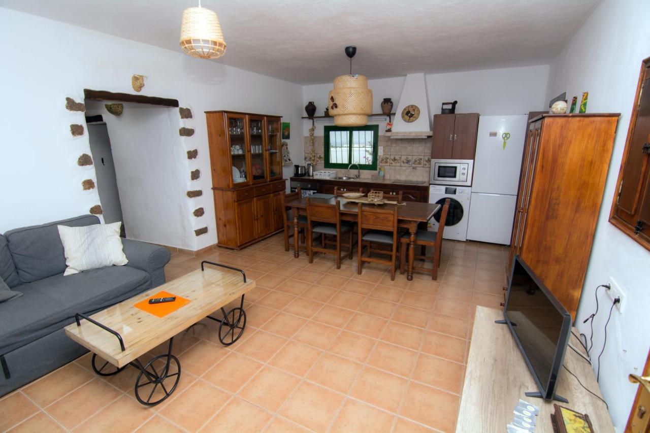 Buganvilla Molino Tinajo Exterior photo